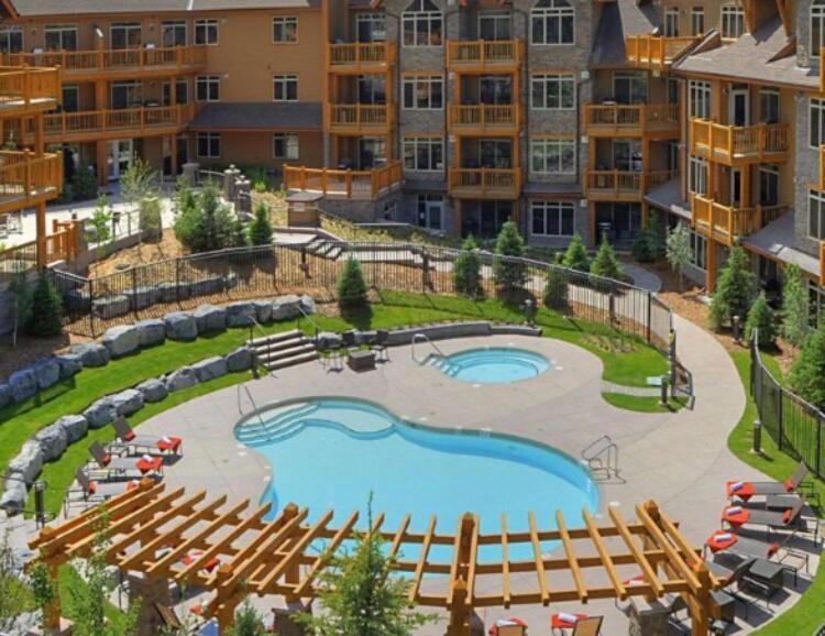 The Raven Suite At Stoneridge Mountain Resort Канмор Экстерьер фото
